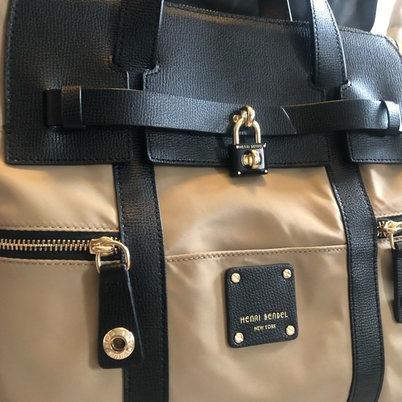 Henri Bendel Large Jetsetter Handbag/backpack - Picture 12 of 13